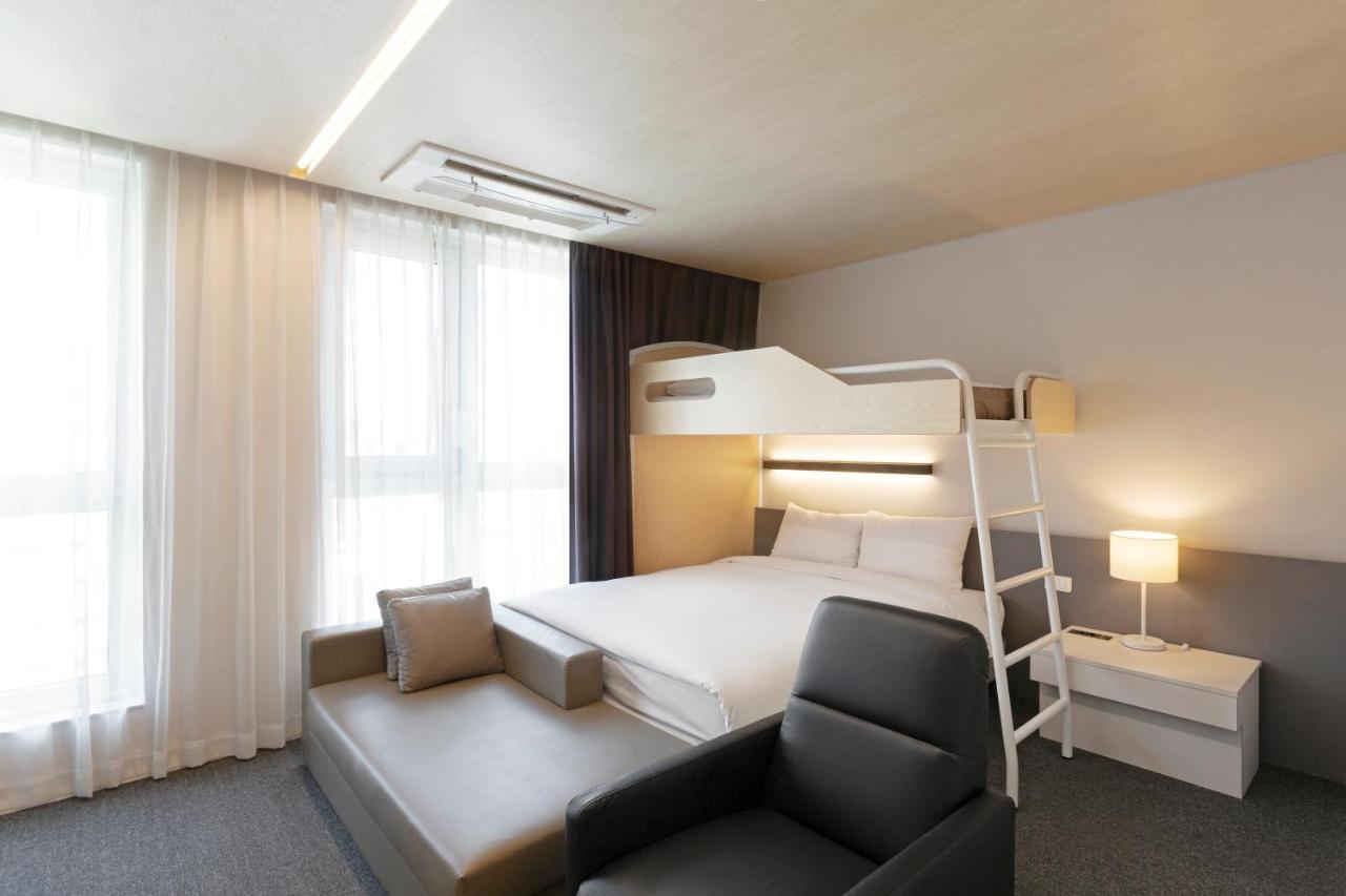 Grand City Hotel Cshangvon Kültér fotó